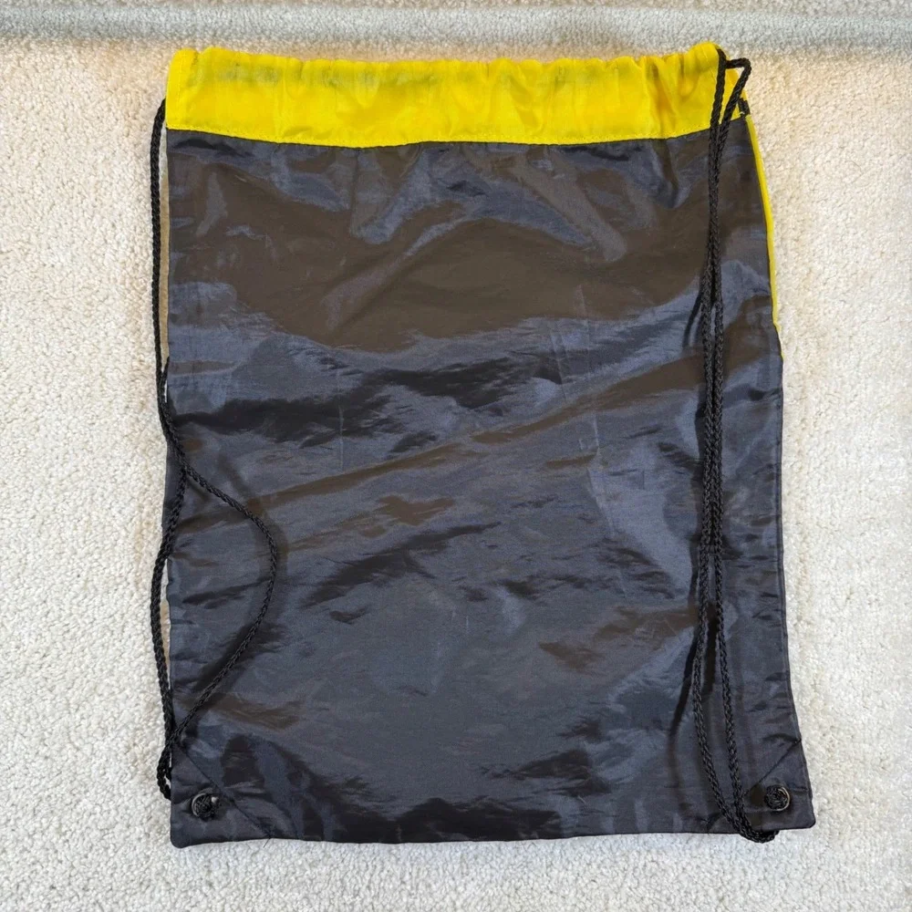 Disney Olaf‎ Typhoon Lagoon Water Park Drawstring Backpack Bag Yellow Black Kids